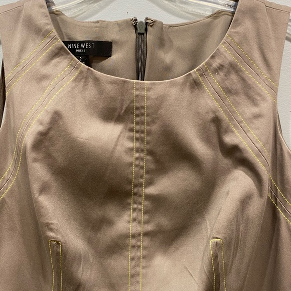 Dress - Picture 2 of 3